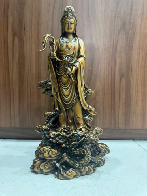 tuong dong quan am dung rong cao 50
