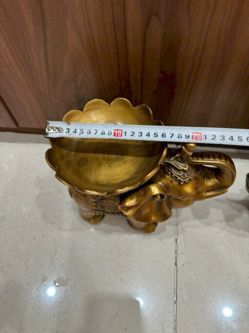 Dĩa đồng hình voi trưng trái cây - Ảnh 5