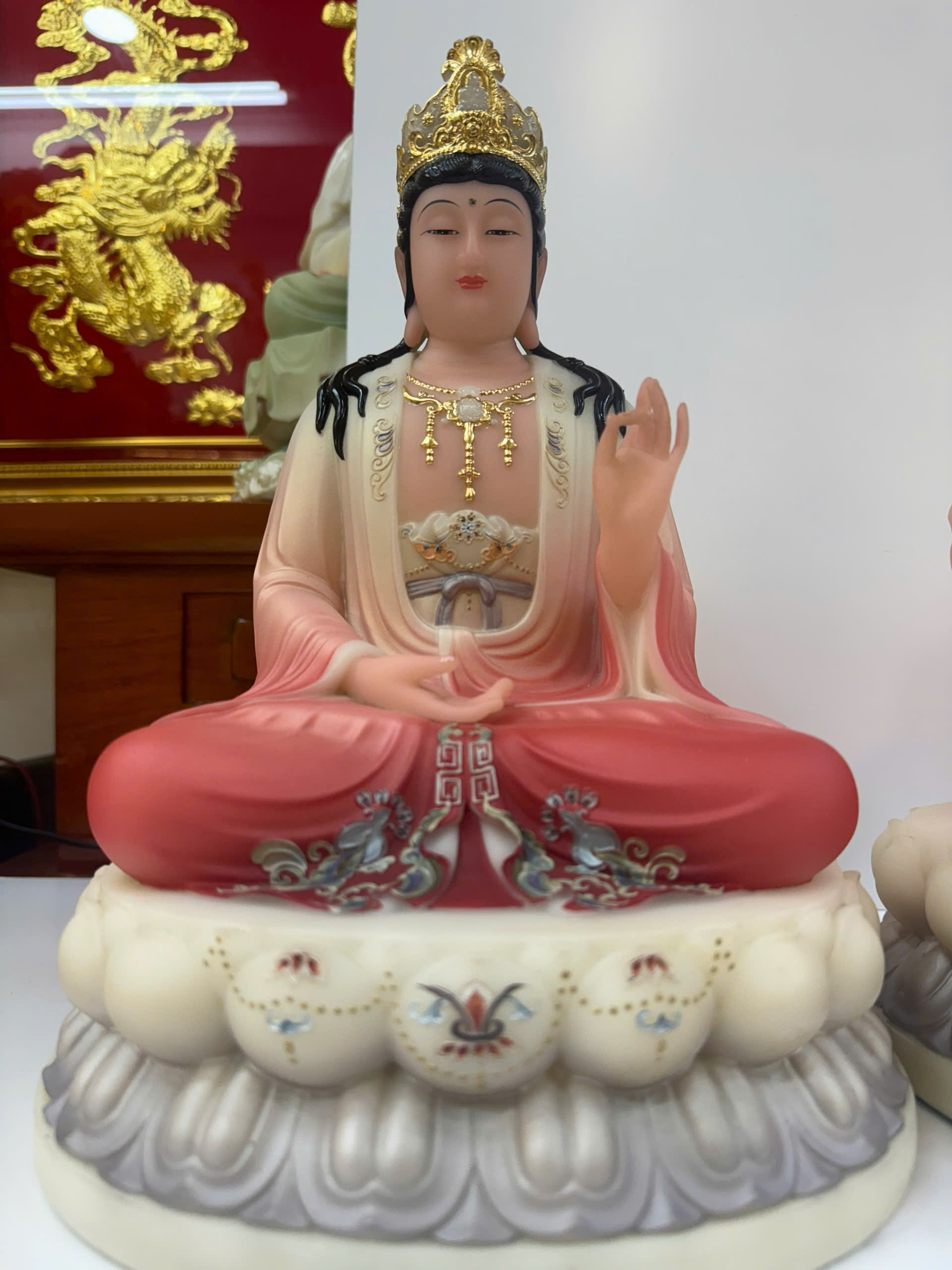 Tây Phương Tam Thánh Áo Hồng Đỏ Vẽ Tay Ngồi Tòa Sen Bột Đá 12 inch (30cm) - Ảnh 4
