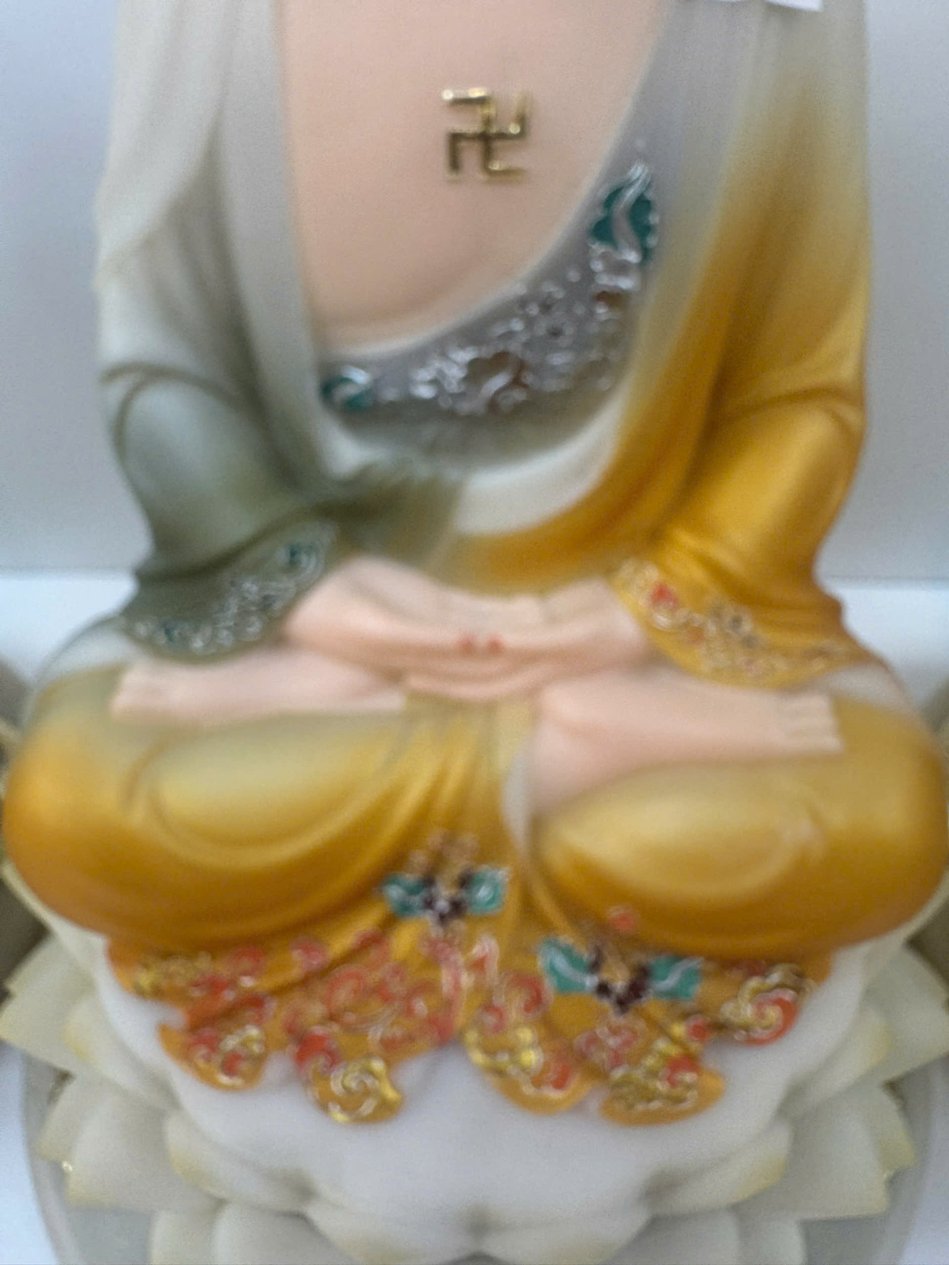 Tượng Tây Phương Tam Thánh Áo Vàng Phối Xanh Ngồi Tòa Sen Trắng Bột Đá 12inch (30cm) - Ảnh 9