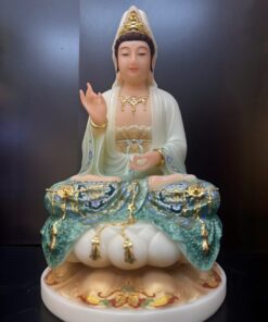 Tượng Quan Âm Bồ Tát áo gấm xanh ngồi tòa sen – toàn thân